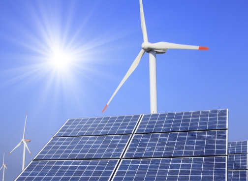 産業用太陽光発電の設置費用は？内訳や設置費用以外のコストも解説